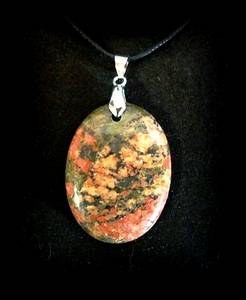 PENDENTIF UNAKITE CABOCHON(20 gr/4 cm)